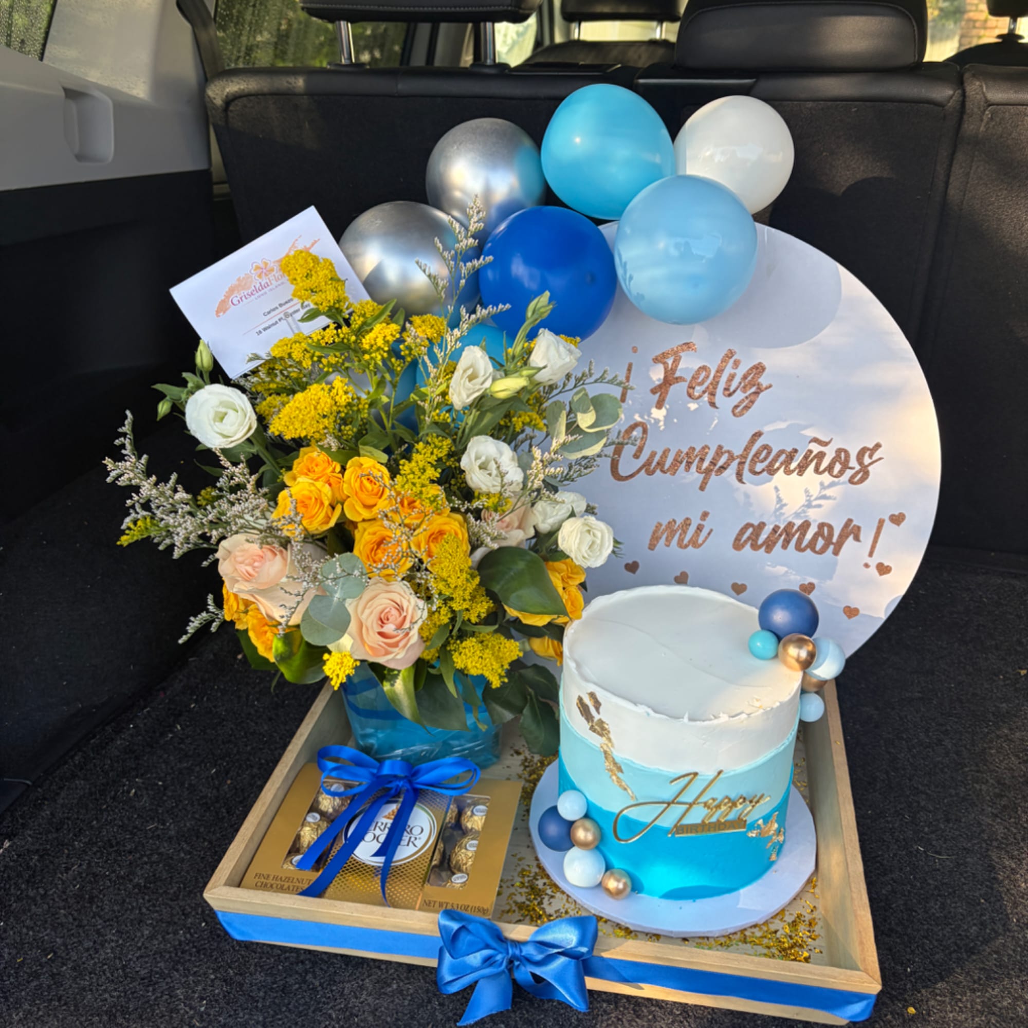 Birthday gift tray with flowers, balloons, cake, and chocolates, photo 4 of 4