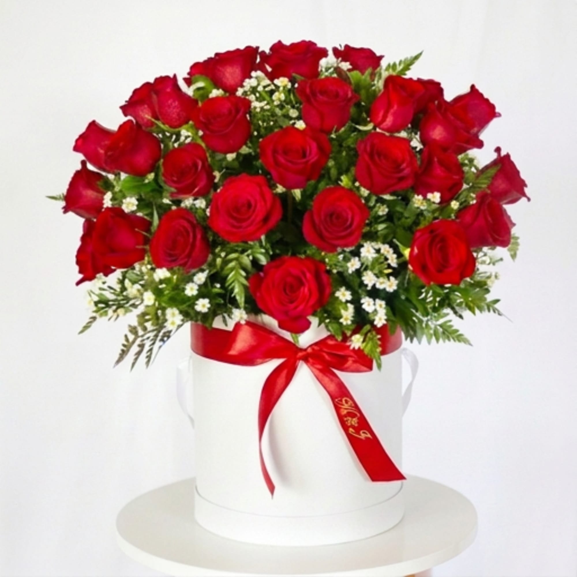 Heartfelt luxury flower arrangement in a gift box. Available in 3 different
