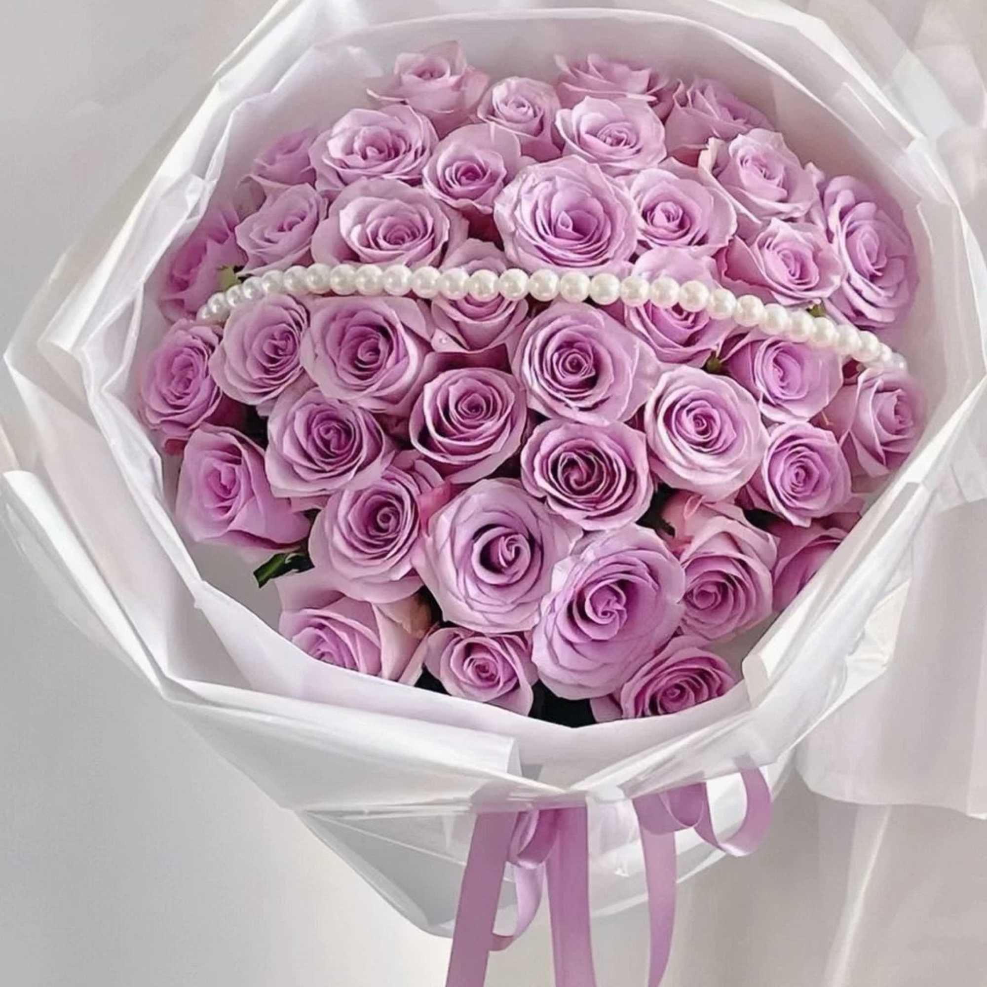 Sold by the Stem
Experience pure elegance with our Custom Premium Rose Bouquet, photo 4 of 6