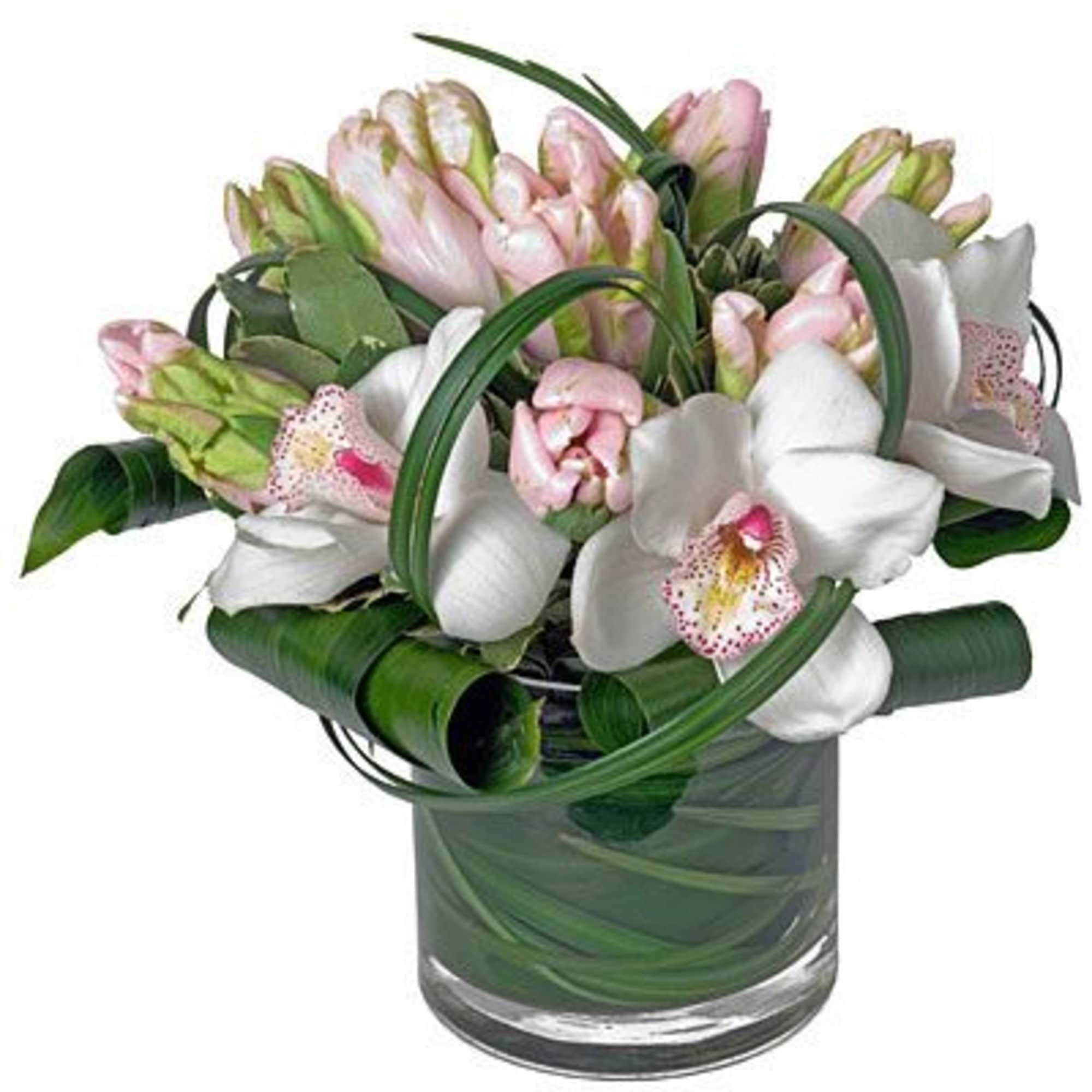 Elevate any space with "The Elegant Whisper", a minimalist yet breathtaking floral