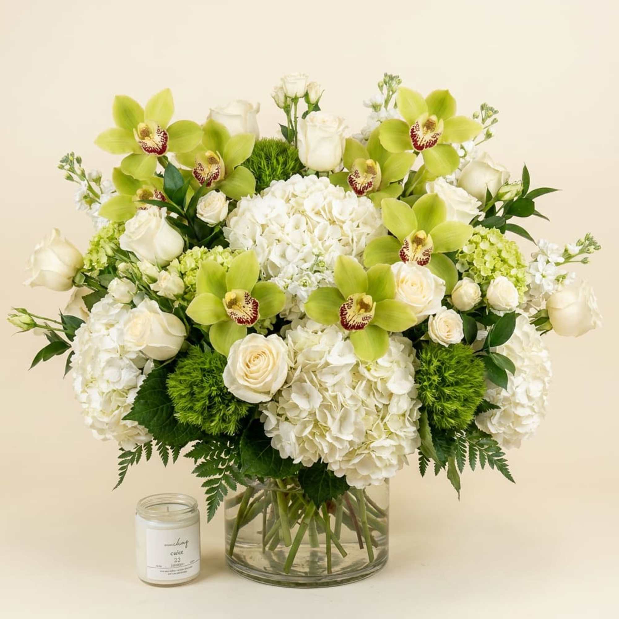 Make a bold statement with our show-stopping modern floral arrangement, an elaborate