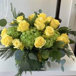 Yellow roses green hydrangea, cube