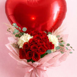Red rose bouquet with a heart-shaped red balloon