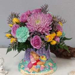 Pooh's Little Friend Says "Hi"