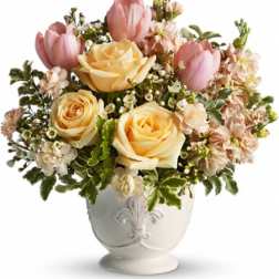 Teleflora's Peaches and Dreams