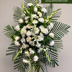 White Sympathy Standing Spray