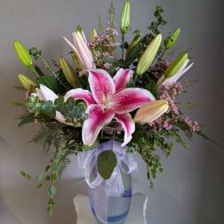 #719 Designer's Choice Seasonal Flower Arrangement