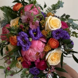 DESIGNERS CHOICE BRIGHT VASE