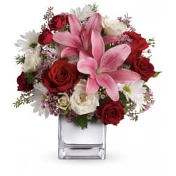 Teleflora's Happy in Love Bouquet