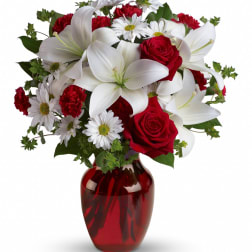 Be My Love Bouquet by Teleflora
