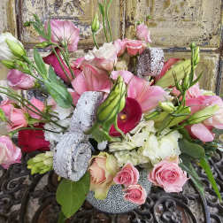 Pink and white mixed bouquet with roses, lilies, and calla lilies