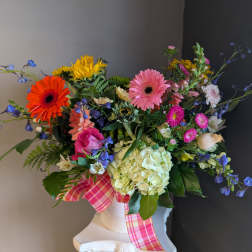#742 Designers choice vase arrangement