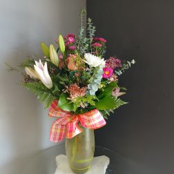 #719 Designer's Choice Seasonal Flower Arrangement