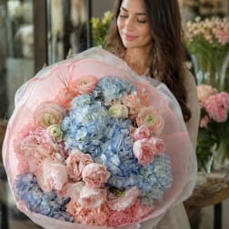 Blush & Blue Hydrangea Luxury Bouquet