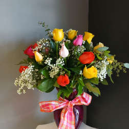 2 Dozen Short Stem Mixed Colored Roses 11" vase