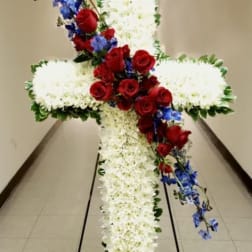 PATRIOTS CROSS ON EASEL - Twin Towers Florist, Arlington VA