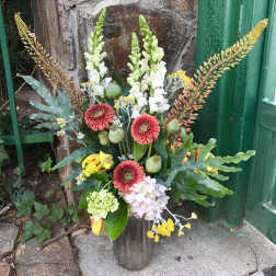 Tall Poppy pod mix in Treasured vase