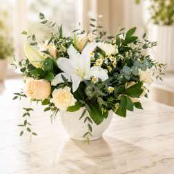 Peaches & Cream Garden Bouquet