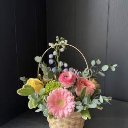 PETITE SEASONAL BASKET