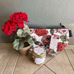 Scarlet Garden Gift Set