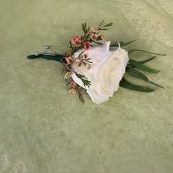 white rose boutennier