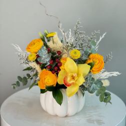 Ceramic Pumpkin With Fresh Flowers - small/white Fall colors ™