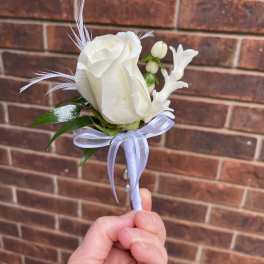Standard Boutonniere