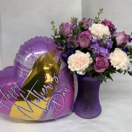 Blooming Beauty Bouquet With Balloon