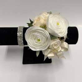 Preserved Creamy White Spray Rose & Ranunculus Corsage