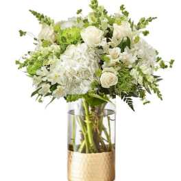 Natural beauty floral arrangement