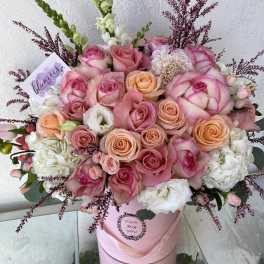 Roses tulips hydrengea and liziantus and mix flowers