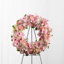 The FTD Loving Remembrance Wreath
