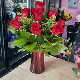 1 Dz Red Roses Vase