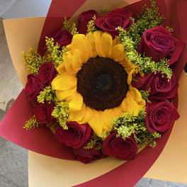 Sunflower and roses 