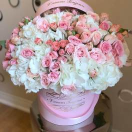 Pink Heaven Signature Box