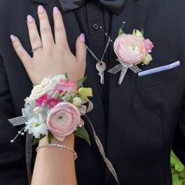 Homecoming, prom, a la carte wedding boutonniere