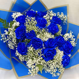  15  Blue Roses Bouquet