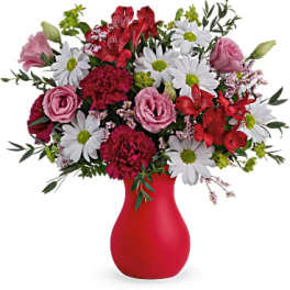 Teleflora's Kissed With Crimson Bouquet