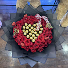 Buchon of Roses-with a heart shape Ferrero's