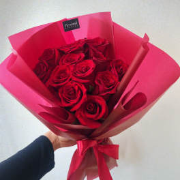 12 Roses, Simple & Beautiful