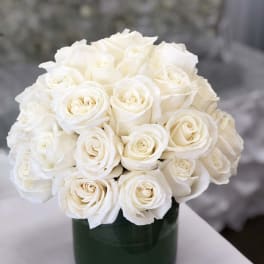 30 White Roses by Atlantas Finest Flowers