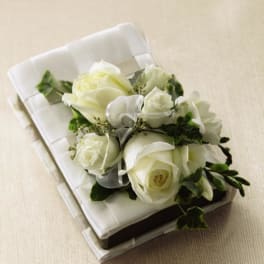 FTD Rose Charm Bouquet