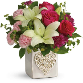 Teleflora's Love To Love You Bouquet DX