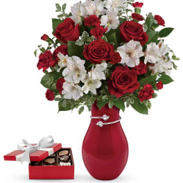 Pair Of Hearts Bouquet with chocolates