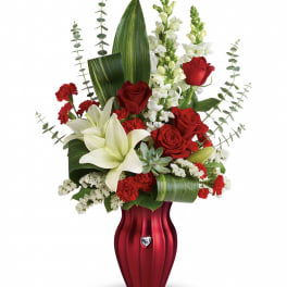 Teleflora's Hearts Aflutter Bouquet PM