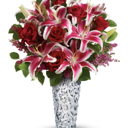 Teleflora's Diamonds And Lilies Bouquet DX