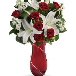 Teleflora's Love And Tenderness Bouquet DX