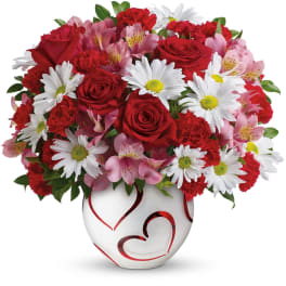 Teleflora's Happy Hearts Bouquet PM