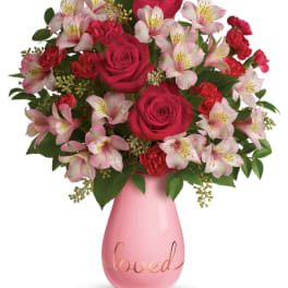 Teleflora's True Lovelies Bouquet DX
