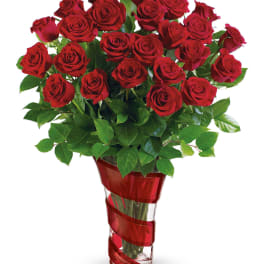 Teleflora's Dancing In Roses Bouquet PM